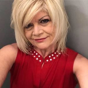 Meet your Posher, Rhonda